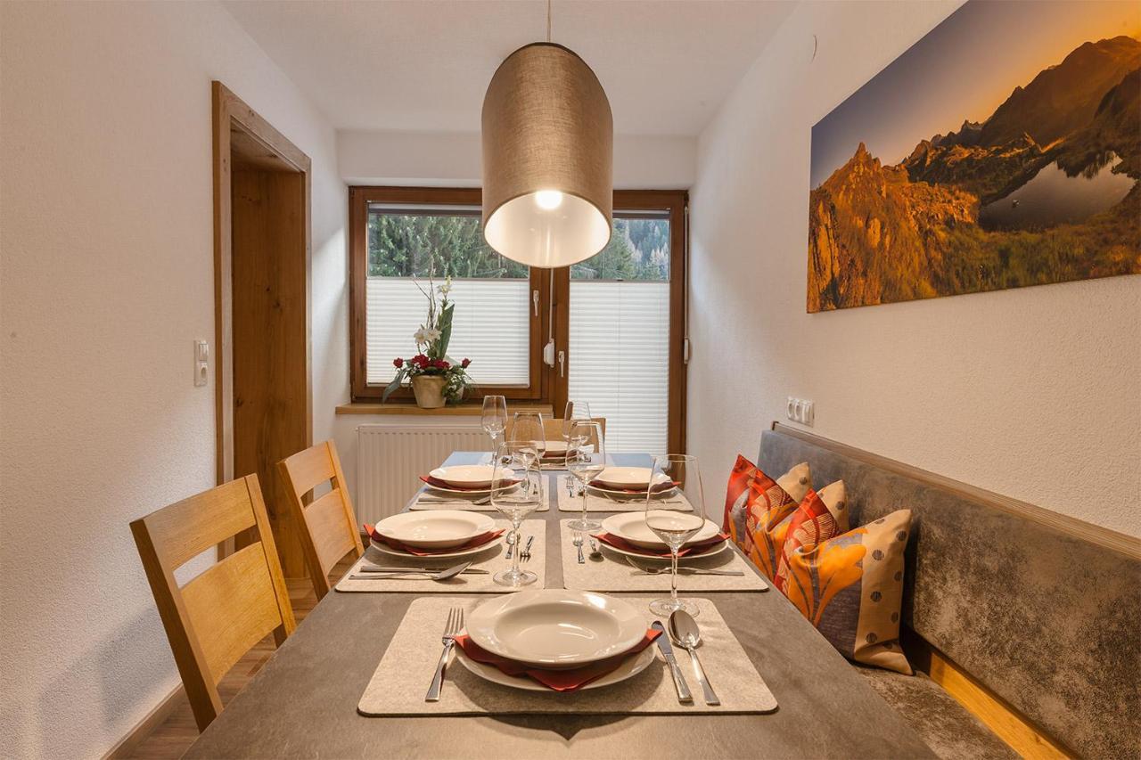 Alpenrose Appartements Burger Evelin Sankt Anton am Arlberg Exterior photo